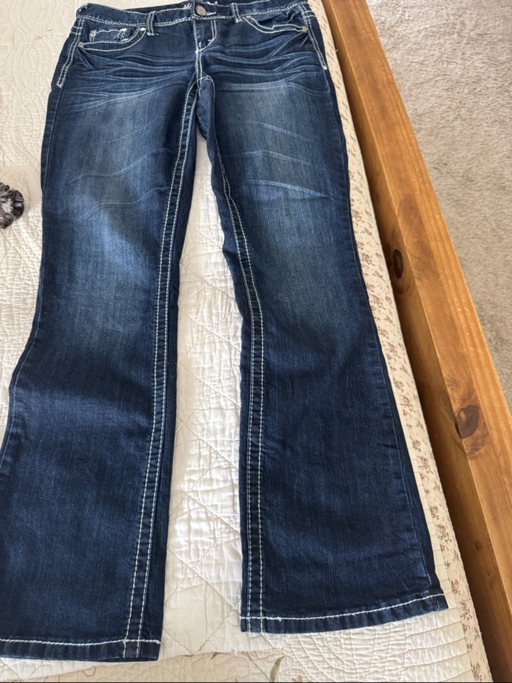 Maurices Dark Indigo Flare Jeans with White Contrast Stitching size 9/10